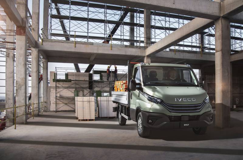 Iveco Daily robuste pour la construction, avec capacité de charge élevée et châssis en C renforcé à Hauconcourt