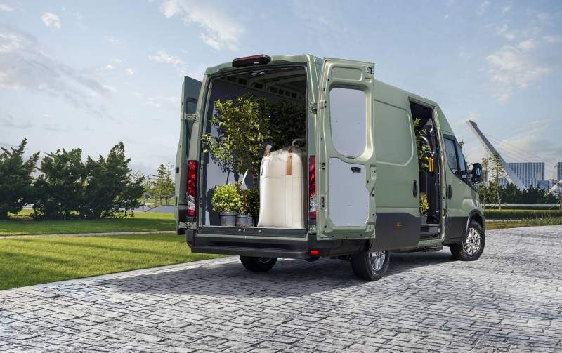 Fourgon pour artisan IVECO DAILY 
