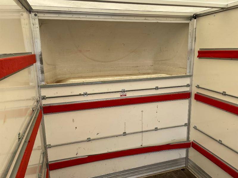 Acheter un véhicule utilitaire IVECO DAILY caisse 20m3 avec Capucine d'occasion à Épinal