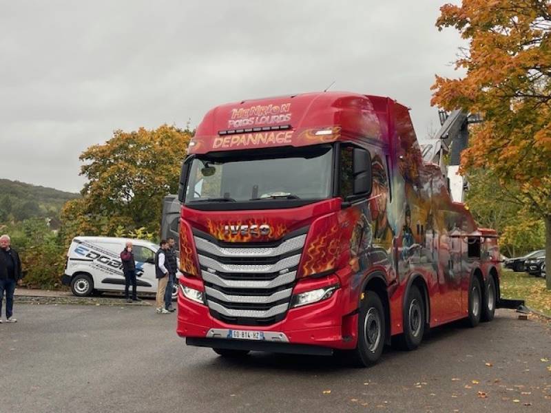Lancement de la nouvelle gamme IVECO MY24 au Golf de Pulnoy