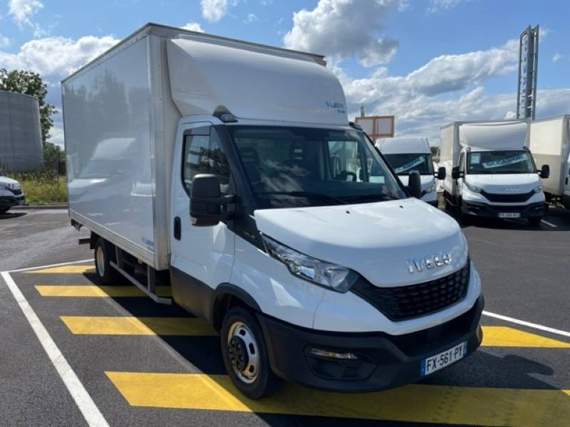 Acheter un véhicule utilitaire IVECO Daily Caisse 20m3 avec Hayon d'occasion à Metz