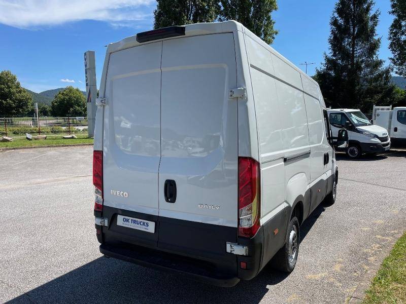 Acheter un véhicule utilitaire Fourgon Iveco Daily 12m3 en occasion près d'Epinal