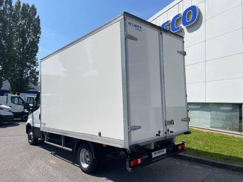 Acheter un véhicule utilitaire IVECO DAILY caisse 20m3 avec Capucine d'occasion à Épinal