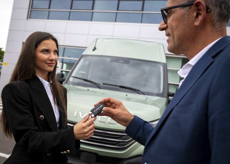 iveco est recherche un commercial véhicule utilitaire sur le 67