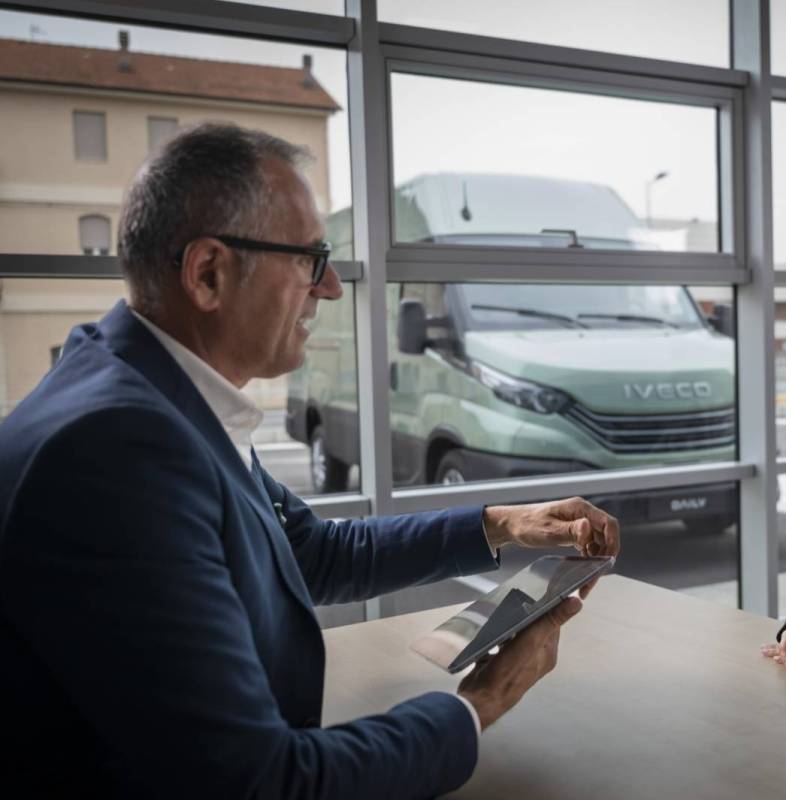 Véhicules utilitaires d’occasion à Saint-Nabord (entre Épinal et Remiremont) avec service commercial dans tout le département des Vosges (88)