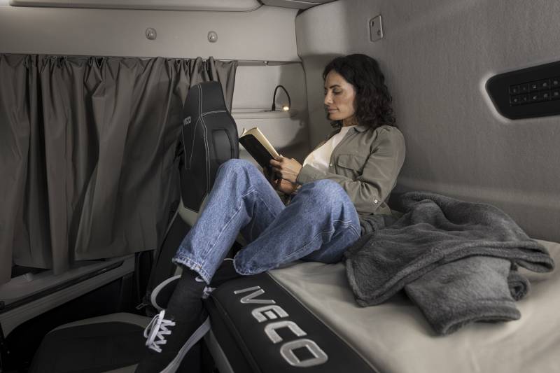 Intérieur moderne et ergonomique du IVECO S-WAY
