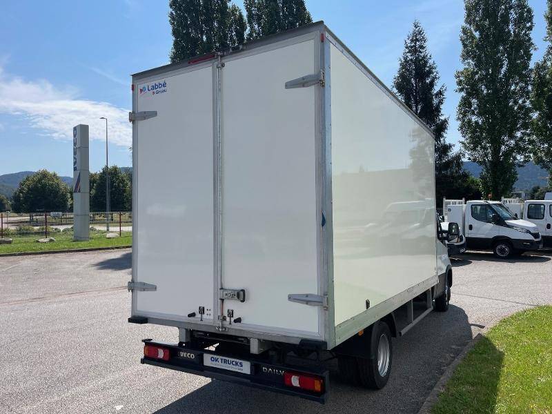 Acheter un véhicule utilitaire IVECO DAILY caisse 20m3 avec Capucine d'occasion à Épinal