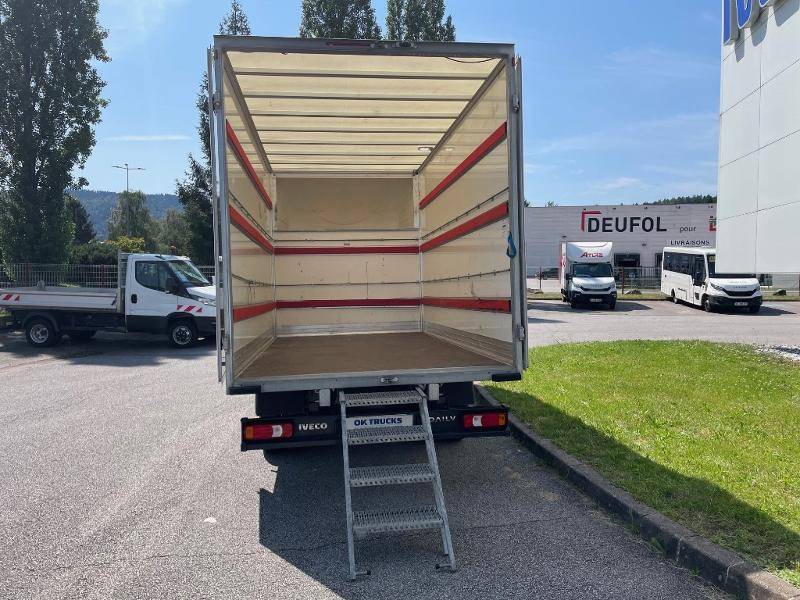 Acheter un véhicule utilitaire IVECO DAILY caisse 20m3 avec Capucine d'occasion à Épinal