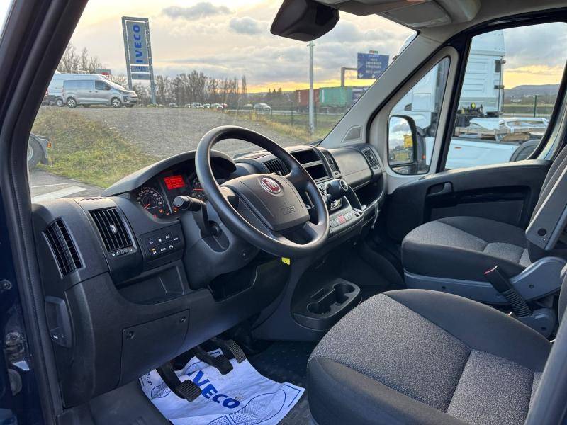 Intérieur cabine utilitaire Fiat Ducato Lorraine