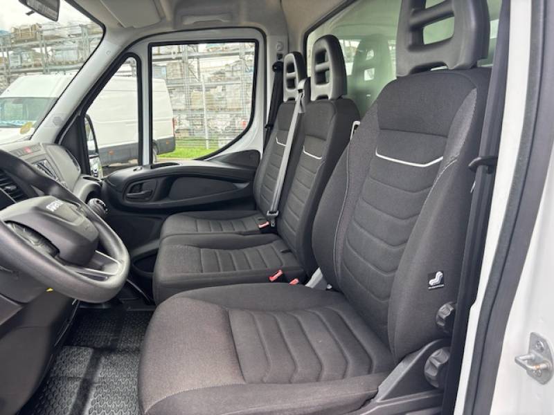 intérieur cabine 3 places Iveco Daily Moselle