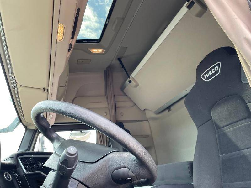 Acquérir un poids lourd/tracteur routier IVECO SWAY en occasion à Nancy