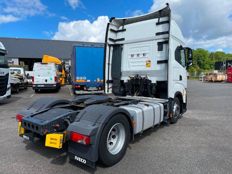 Acquérir un poids lourd/tracteur routier IVECO SWAY en occasion à Nancy