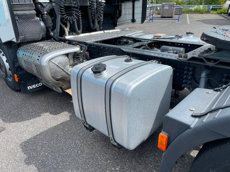 Acquérir un poids lourd/tracteur routier IVECO SWAY en occasion à Nancy