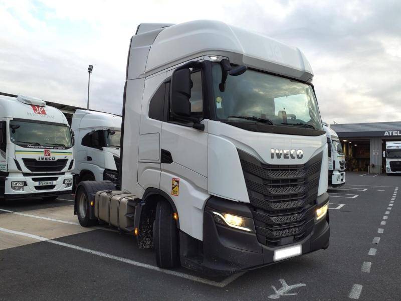 Tracteur Diesel boîte manuelle IVECO Hauconcourt