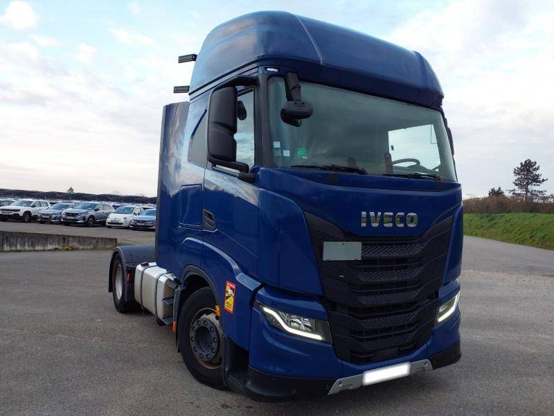 Tracteur IVECO S-WAY 480 ch bleu occasion Metz
