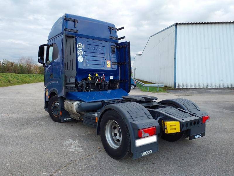 Tracteur IVECO S-WAY 480 ch bleu occasion Metz