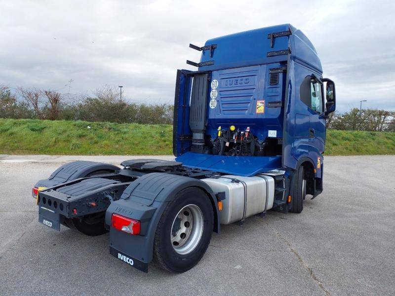 Tracteur IVECO S-WAY 480 ch bleu occasion Metz