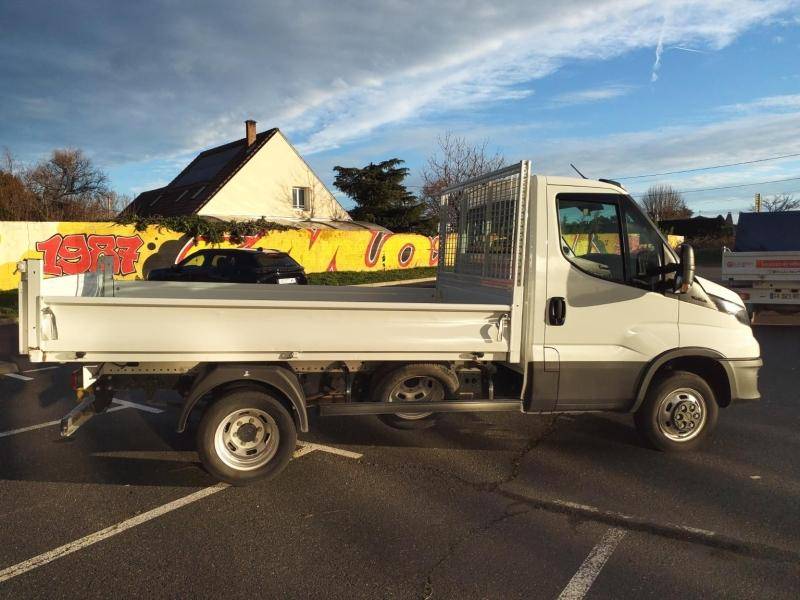 Acheter un Iveco Daily benne JPM d’occasion à Hauconcourt