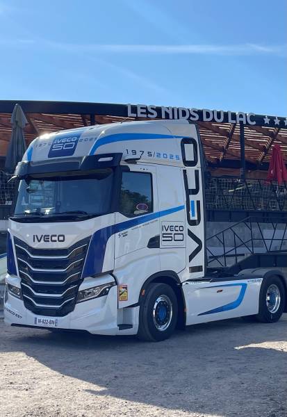 iveco tracteur sway 50 ans en démonstration