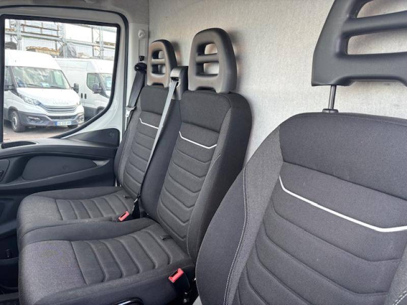 Cabine conducteur Iveco Daily 3 places